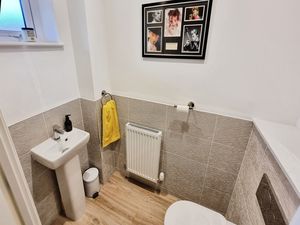 Photo 16- click for photo gallery